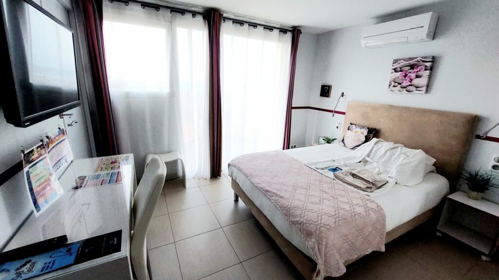 Chambre Jolijeune cure amincissement mono-diète jeune détox kéto dans le sud de la France pres de la mer
